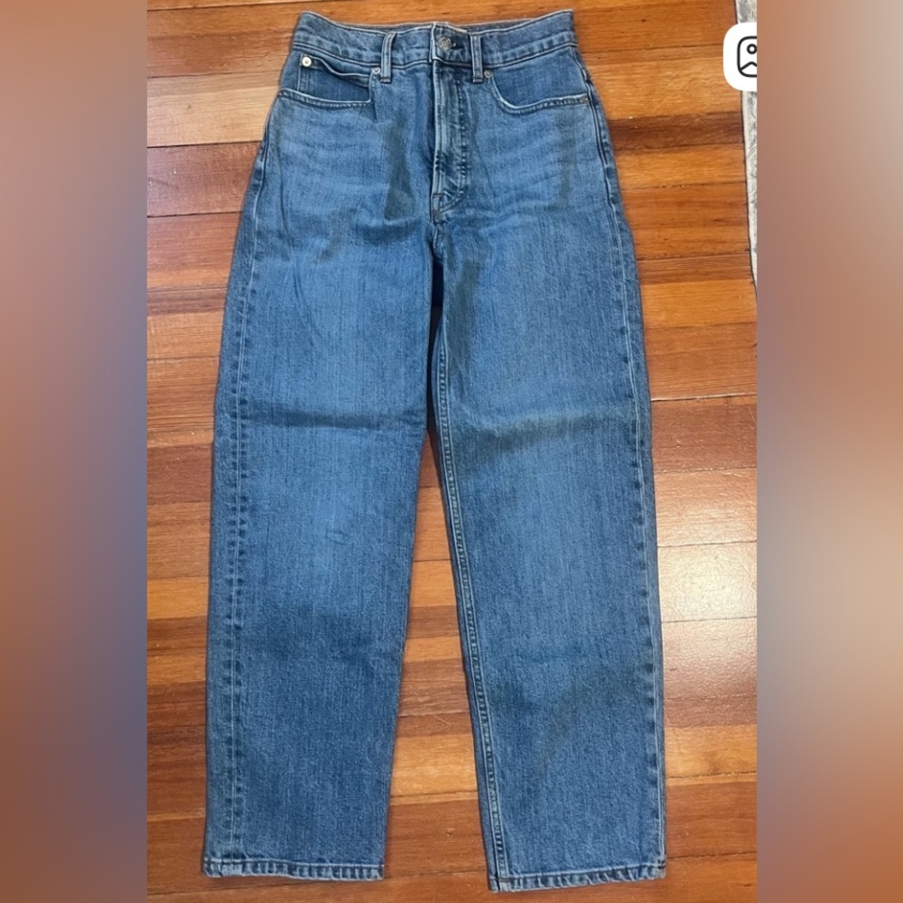 Everlane High-Rise Straight Jeans in Mid Blue